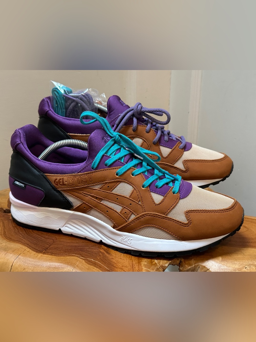 CONCEPTS x ASICS Gel-Lyte V “Mix & Match”- Size: US Men’s 11